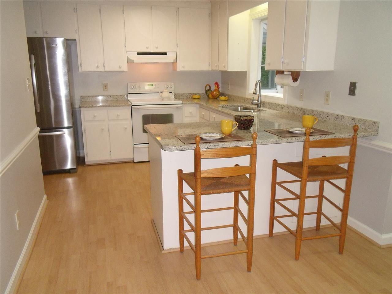 8605 Battom Court Raleigh, NC 27613 - Photo 6 of 22 Kitchen view 1
