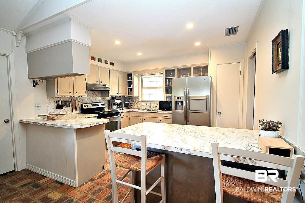 111 Terry Street Daphne, AL 36527 - Photo 7 of 26 Kitchen