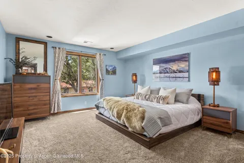 $889,000 | 1472 Main Street, Carbondale, CO 81623