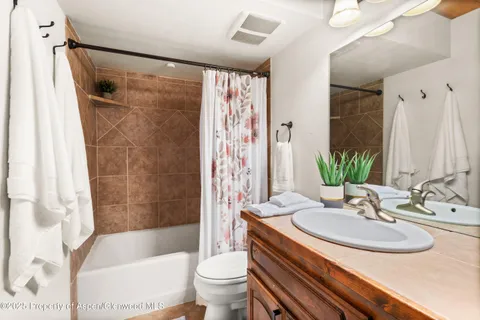 $889,000 | 1472 Main Street, Carbondale, CO 81623