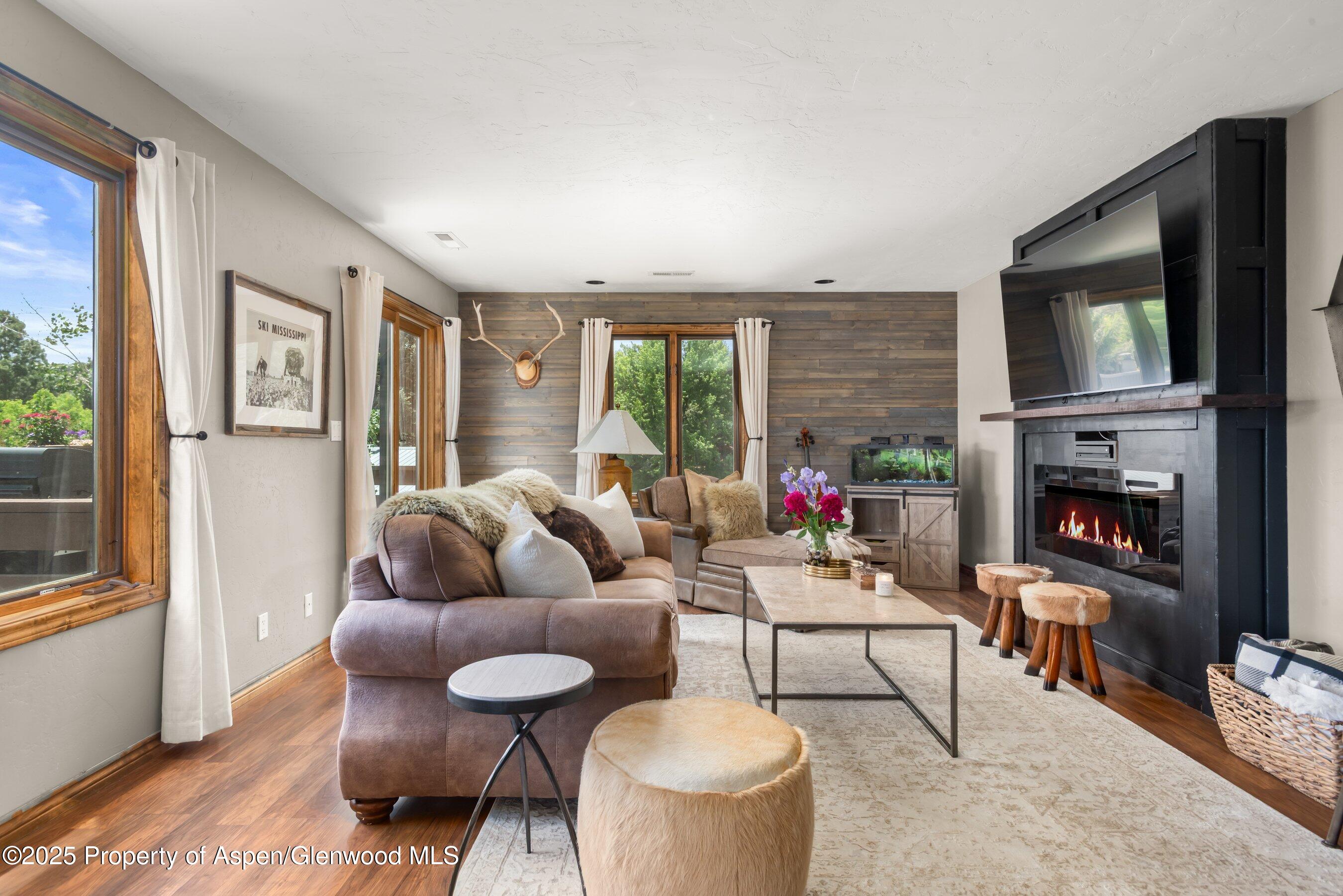 1472 Main Street Carbondale, CO 81623 - Photo 2 of 25 1472Main_250609007