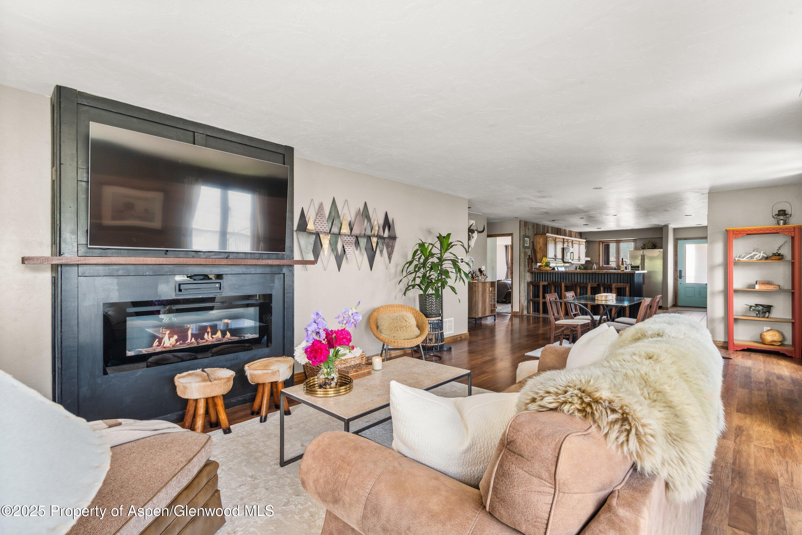 1472 Main Street Carbondale, CO 81623 - Photo 4 of 25 1472Main_250609011