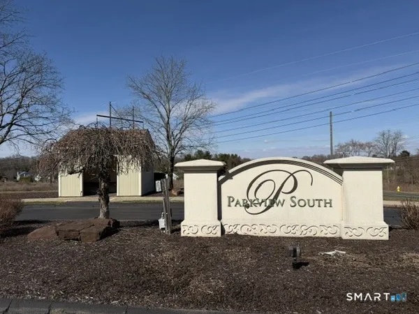 $269,900 | 1004 Summer Hill Drive, Unit 1004, South Windsor, CT 06074