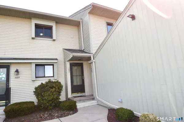 $269,900 | 1004 Summer Hill Drive, Unit 1004, South Windsor, CT 06074