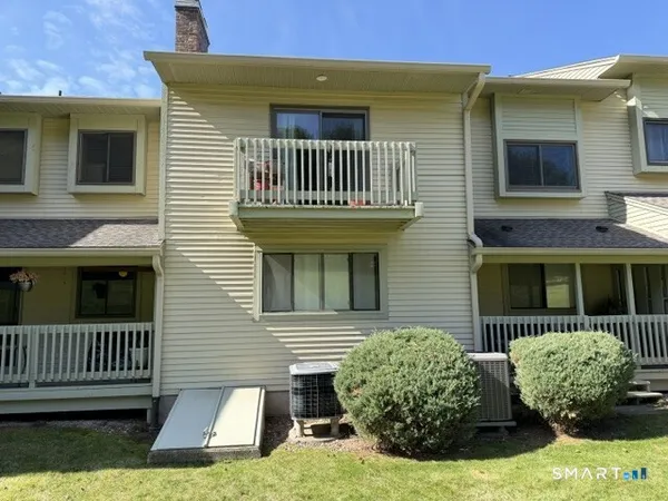 $269,900 | 1004 Summer Hill Drive, Unit 1004, South Windsor, CT 06074