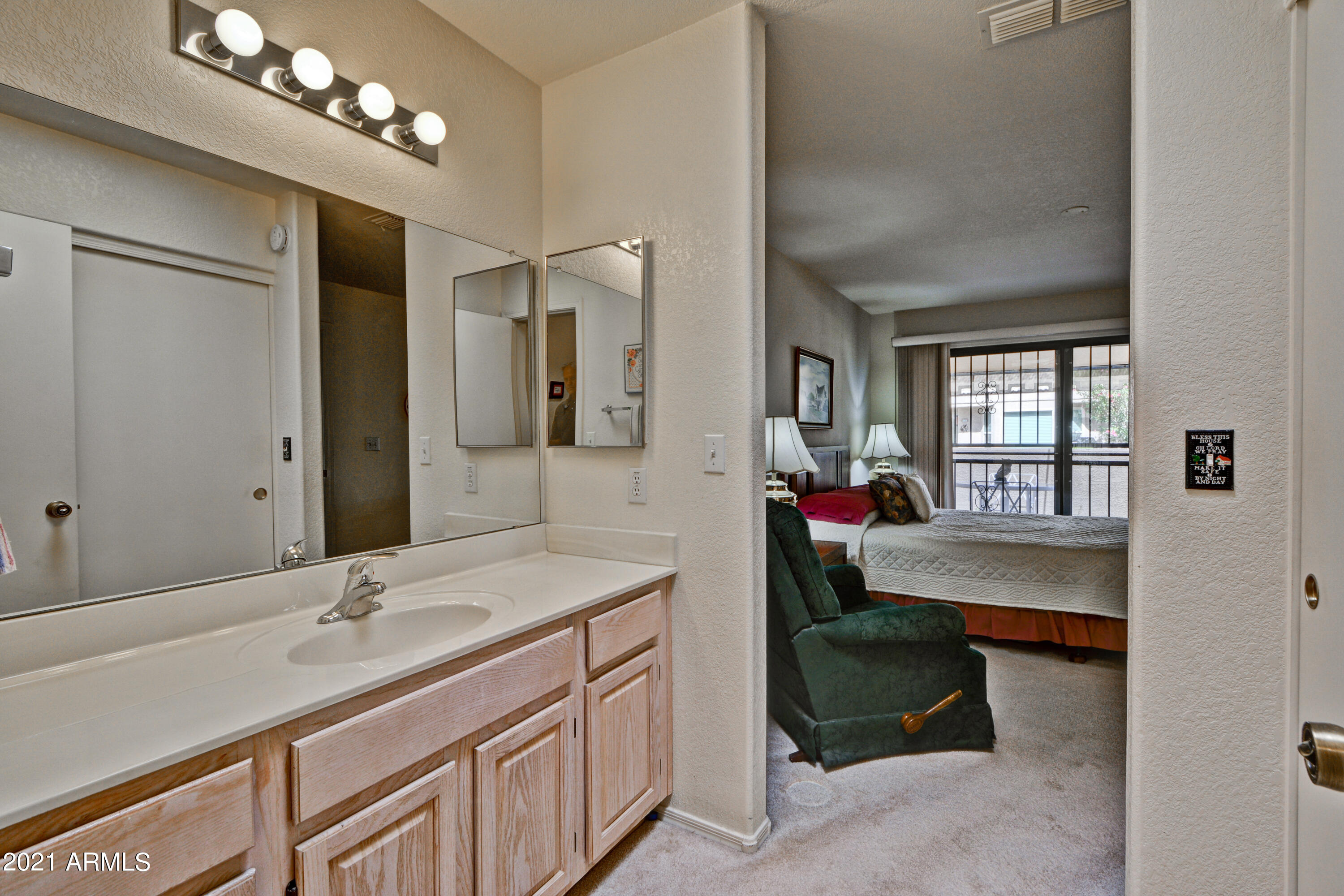 14300 West Bell Road, Unit 461 Surprise, AZ 85374 - Photo 9 of 22 9Master Bath