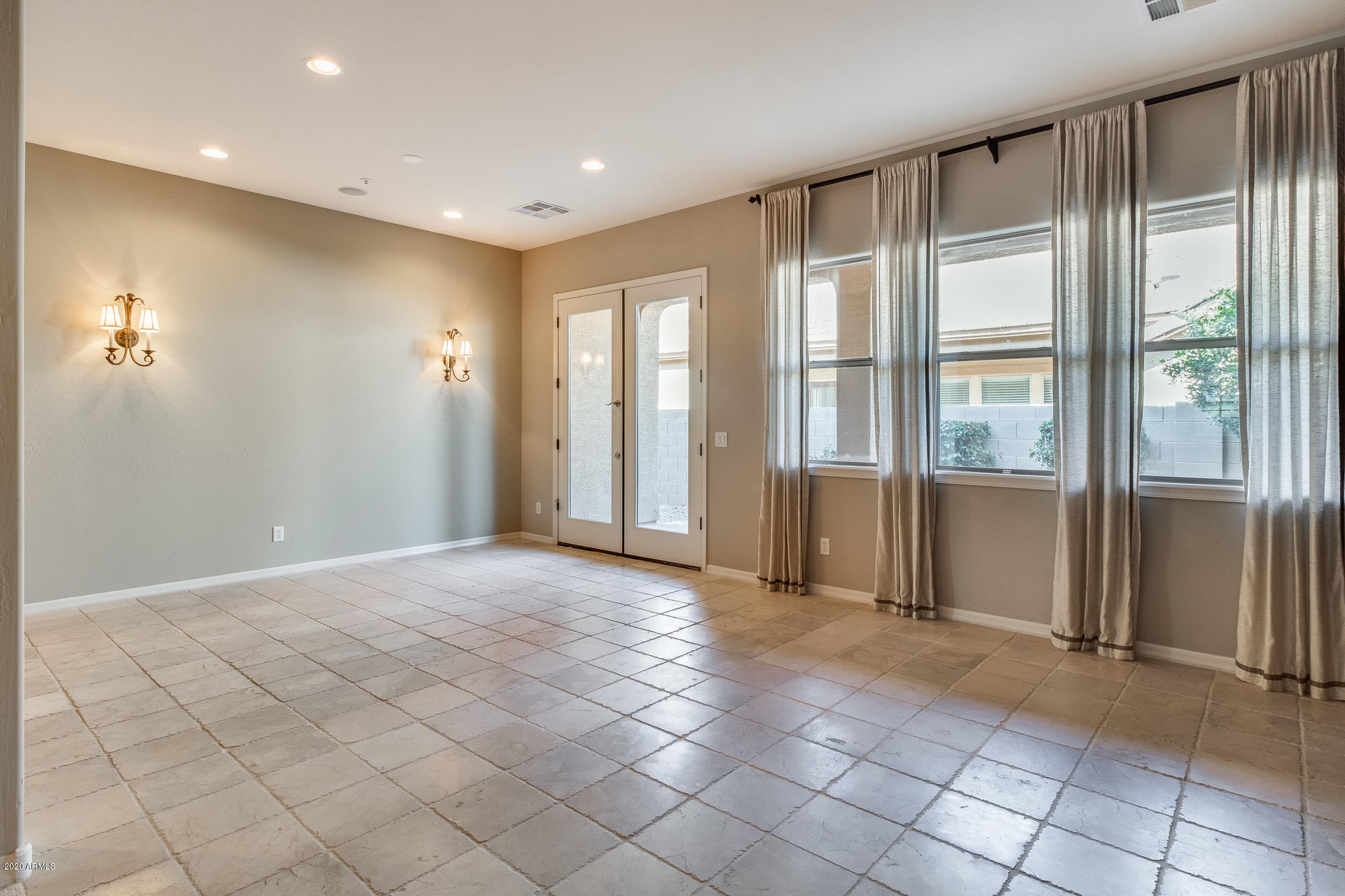 18352 Verdin Road Goodyear, AZ 85338 - Photo 17 of 32 Gallery Image 17