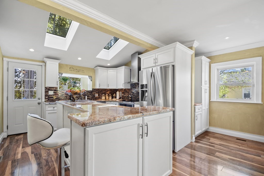 6 Paula Road Boston, MA 02126 - Photo 9 of 31 Gallery Image 9