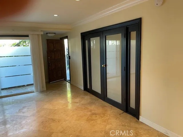 an empty room with closet