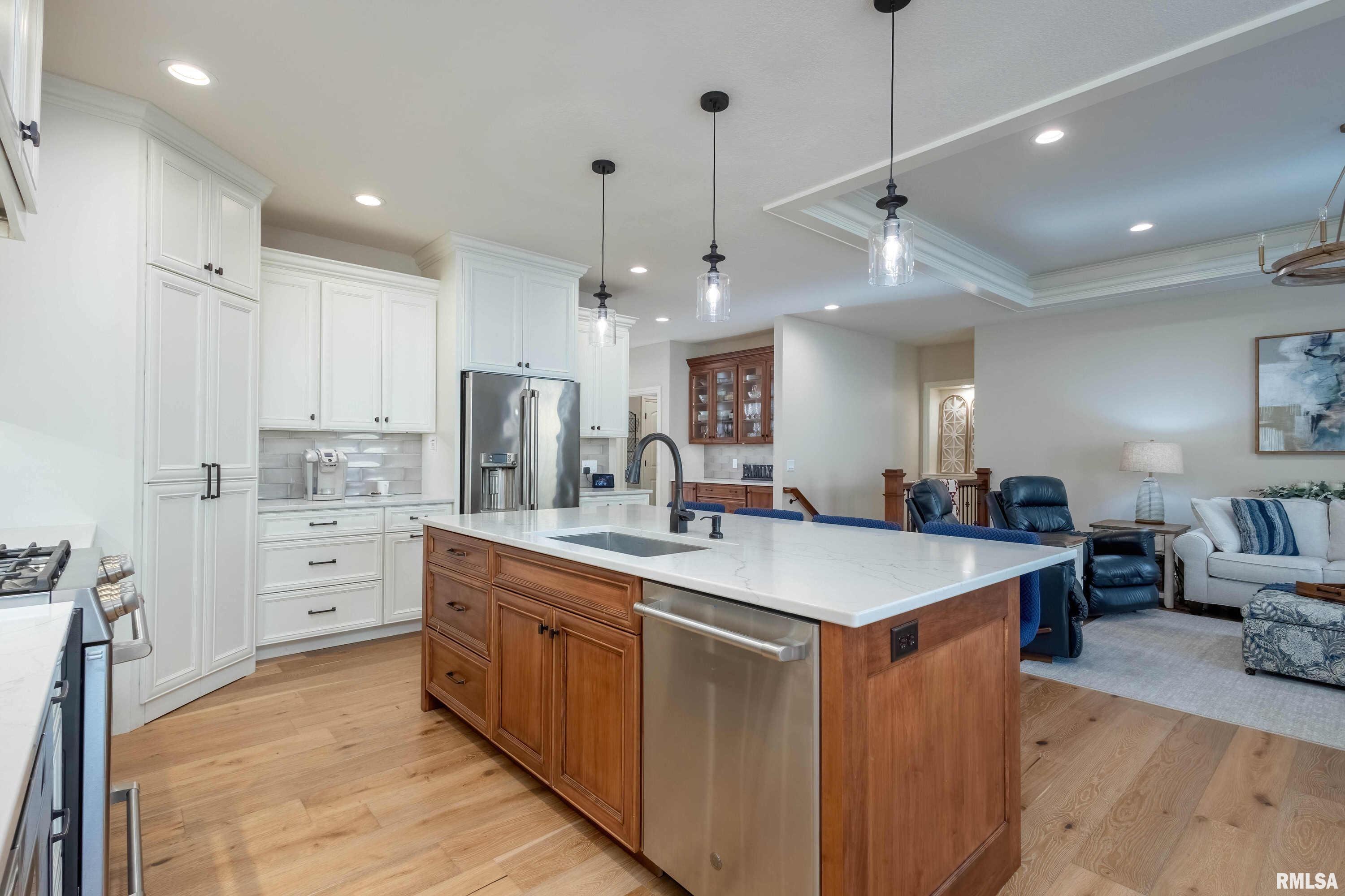 6830 Crow Creek Road Bettendorf, IA 52722 - Photo 12 of 50 Gallery Image 12