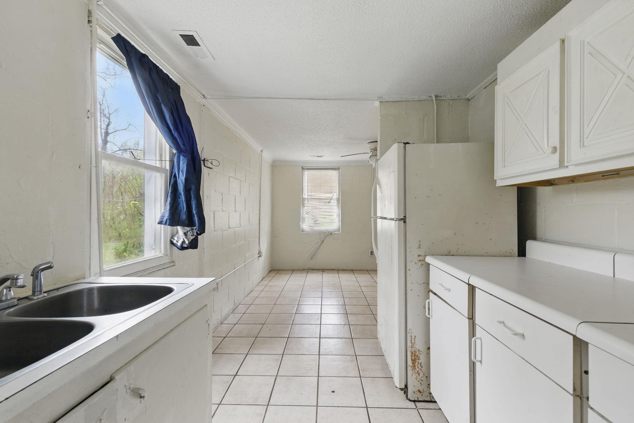 130 Streamside Drive Chesnee, SC 29323 - Photo 3 of 15