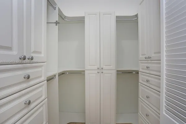 $8,900 | 201 Crandon Boulevard, Unit 507, Key Biscayne, FL 33149