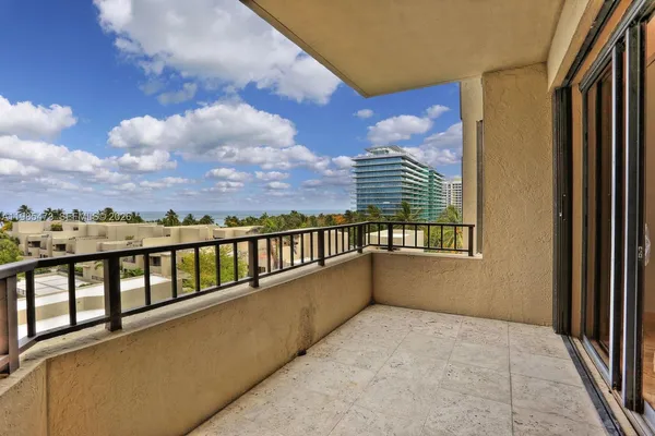 $8,900 | 201 Crandon Boulevard, Unit 507, Key Biscayne, FL 33149