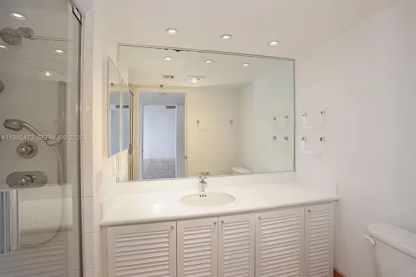 $8,900 | 201 Crandon Boulevard, Unit 507, Key Biscayne, FL 33149