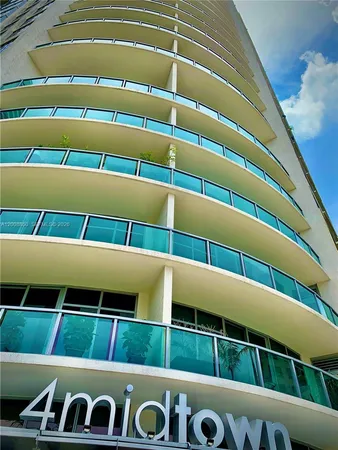 $5,000 | 3301 Northeast 1st Avenue, Unit H0909, Miami, FL 33137