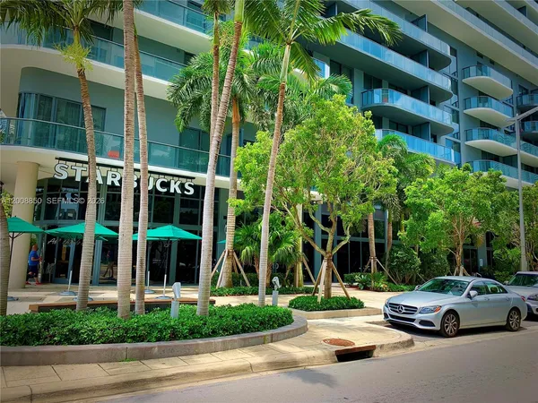 $5,000 | 3301 Northeast 1st Avenue, Unit H0909, Miami, FL 33137