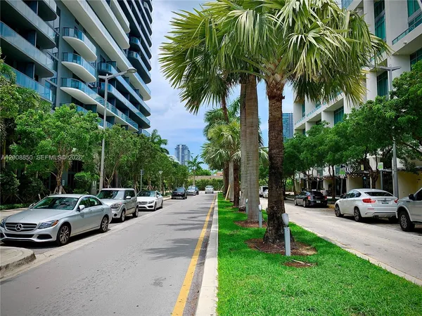 $5,000 | 3301 Northeast 1st Avenue, Unit H0909, Miami, FL 33137