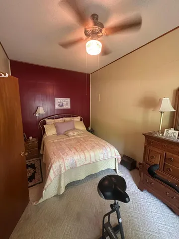 $239,000 | 406 Roberts Avenue Northeast, Warroad, MN 56763