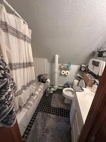 $239,000 | 406 Roberts Avenue Northeast, Warroad, MN 56763