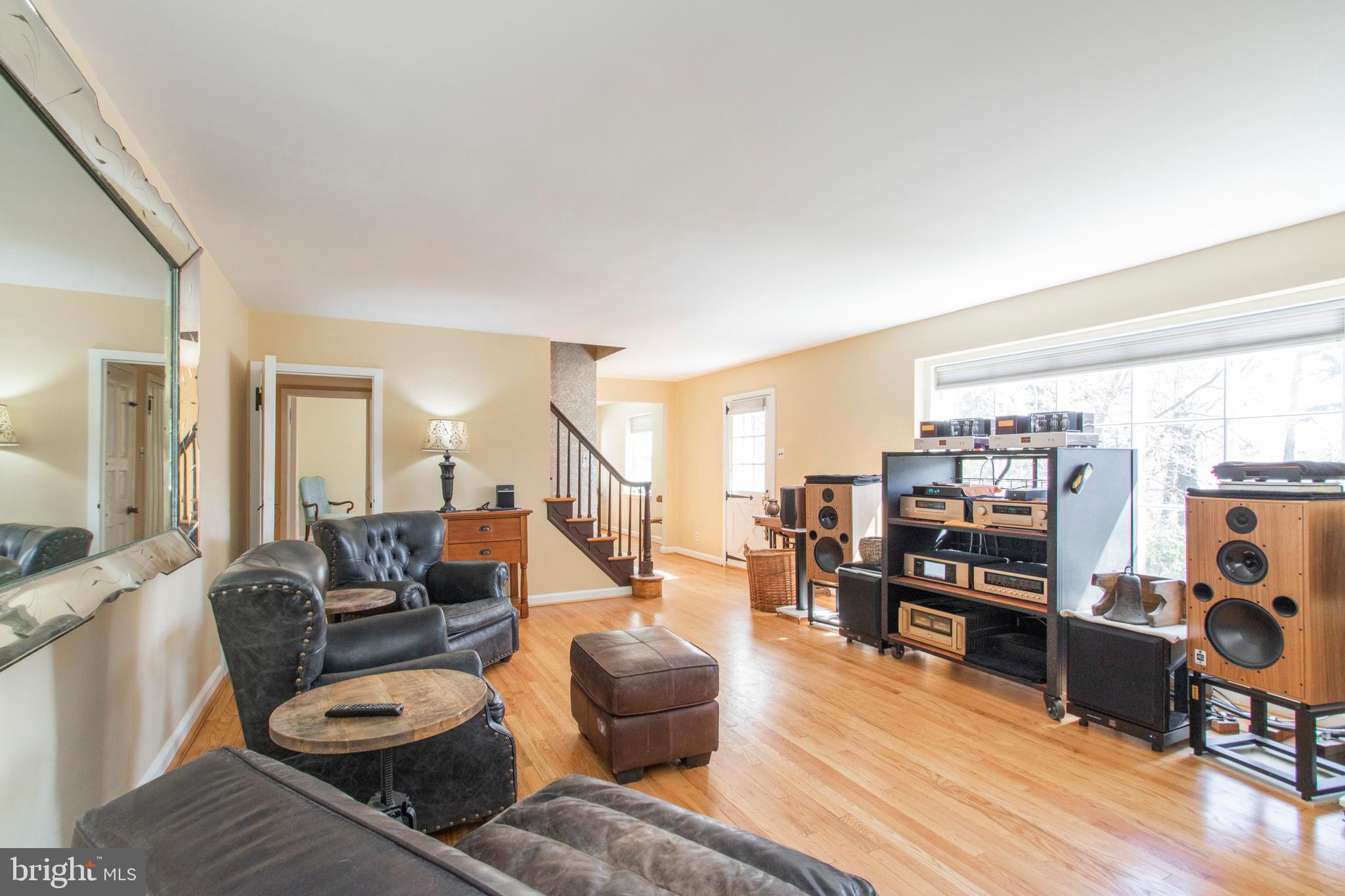 260 North Bent Road Wyncote, PA 19095 - Photo 5 of 56 Spacious Living Room