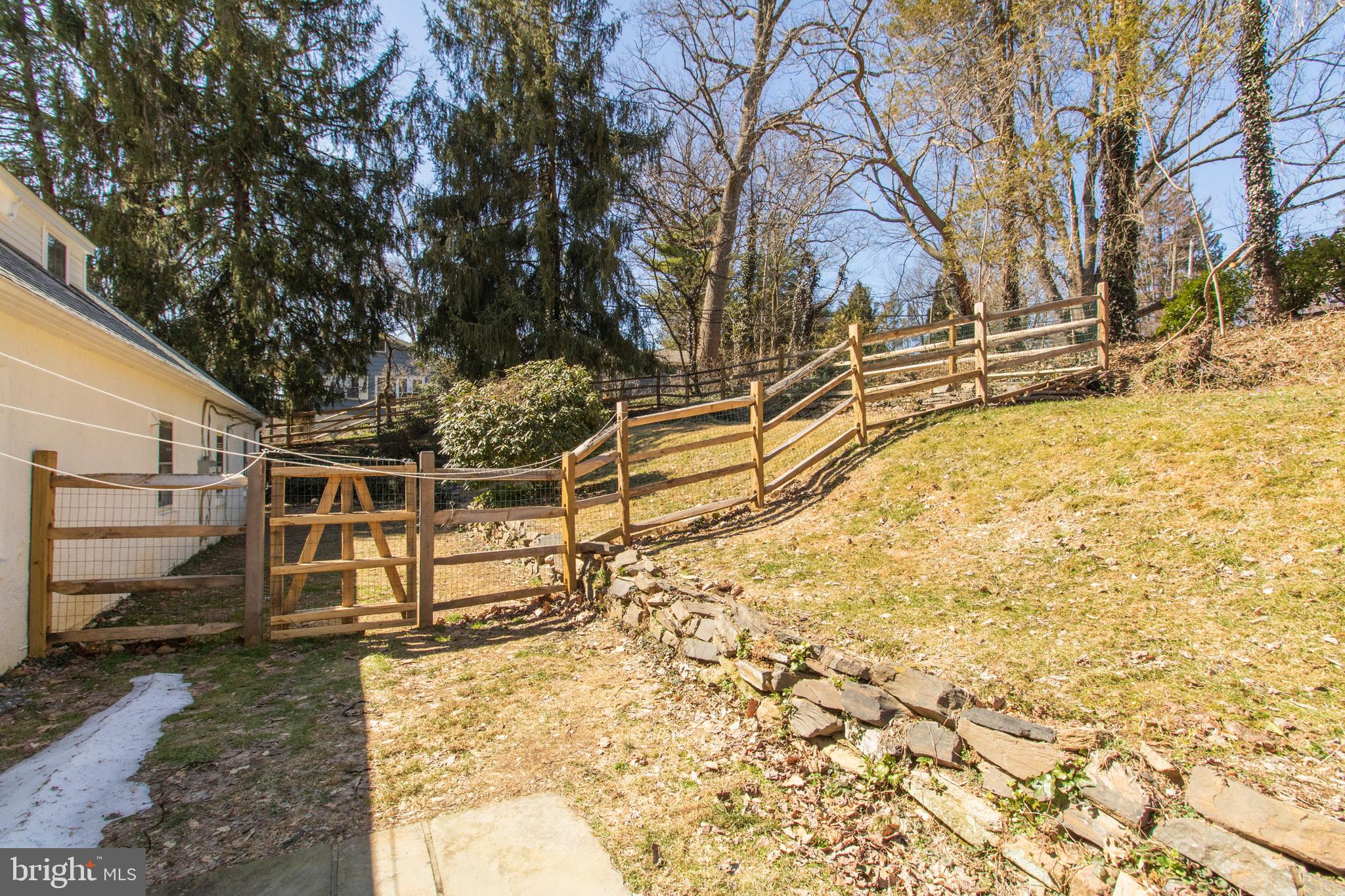 260 North Bent Road Wyncote, PA 19095 - Photo 53 of 56 Fenced Yard