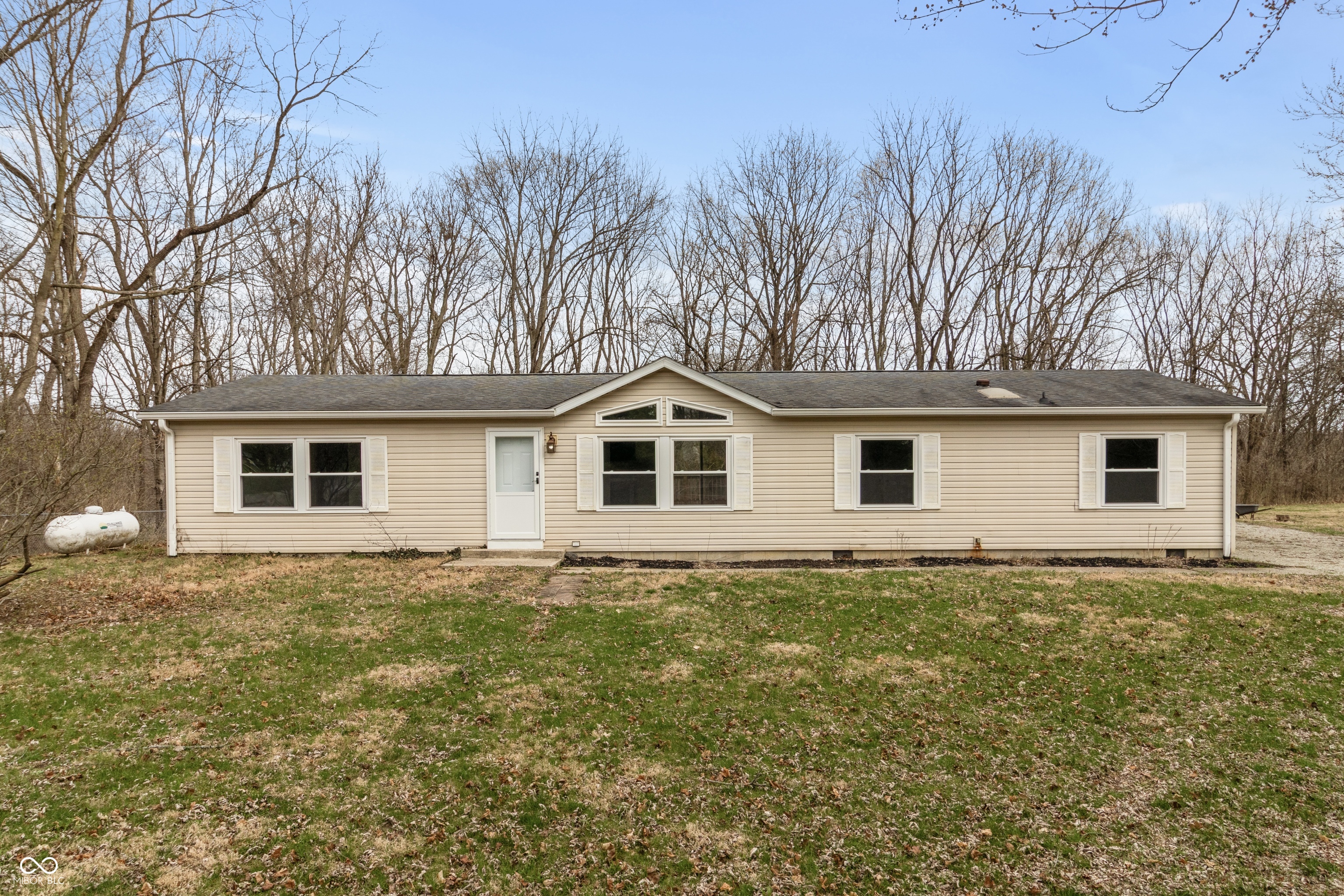 5835 Broyles Road Avon, IN 46123 - Photo 2 of 70 Gallery Image 2