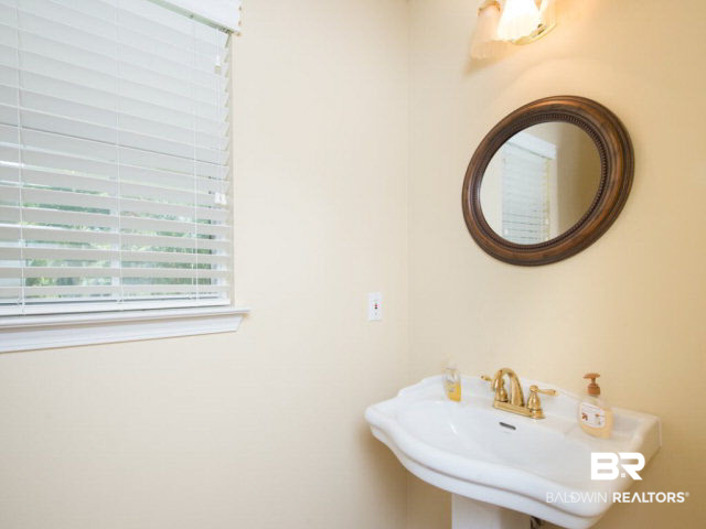 18700 East River Road South Silverhill, AL 36576 - Photo 22 of 32 Hall Bath