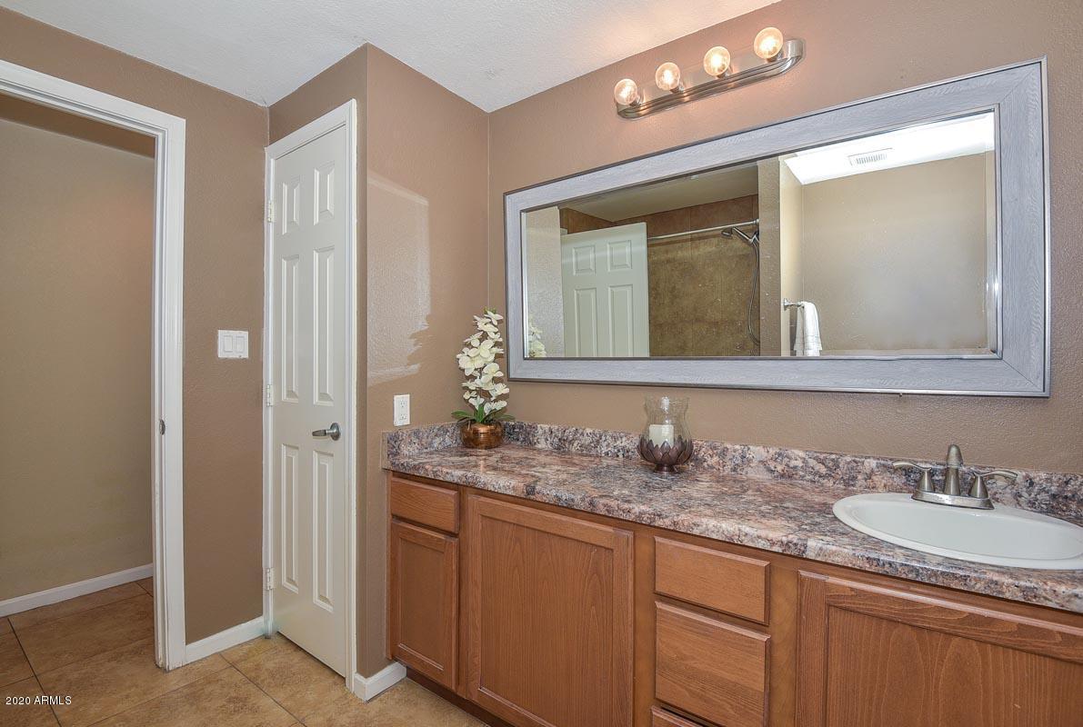 3521 West Griswold Road Phoenix, AZ 85051 - Photo 18 of 23 Griswold Hall Bath 1