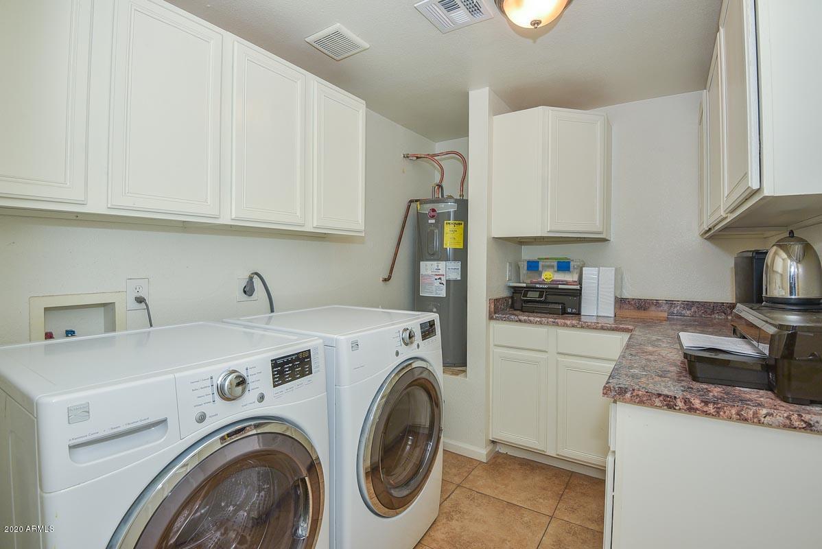 3521 West Griswold Road Phoenix, AZ 85051 - Photo 10 of 23 Griswold Landry Room