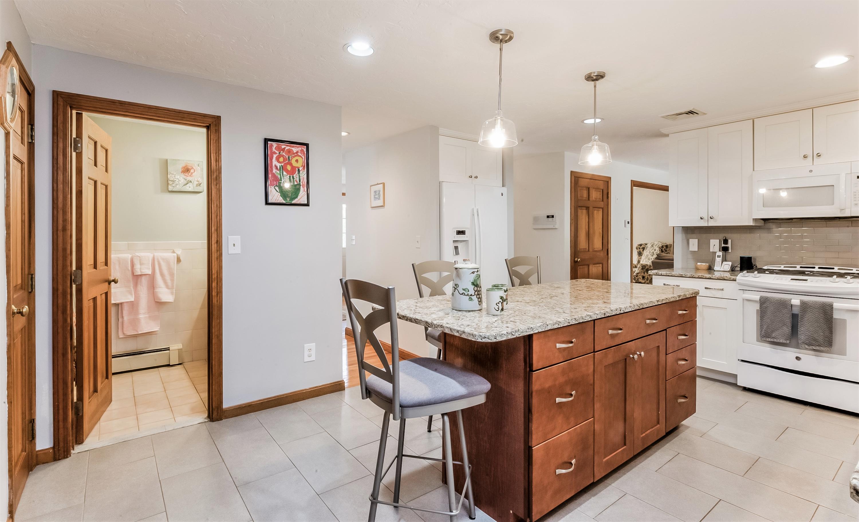 379 Red Brook Road Mashpee, MA 02649 - Photo 8 of 38 Perfect gathering space