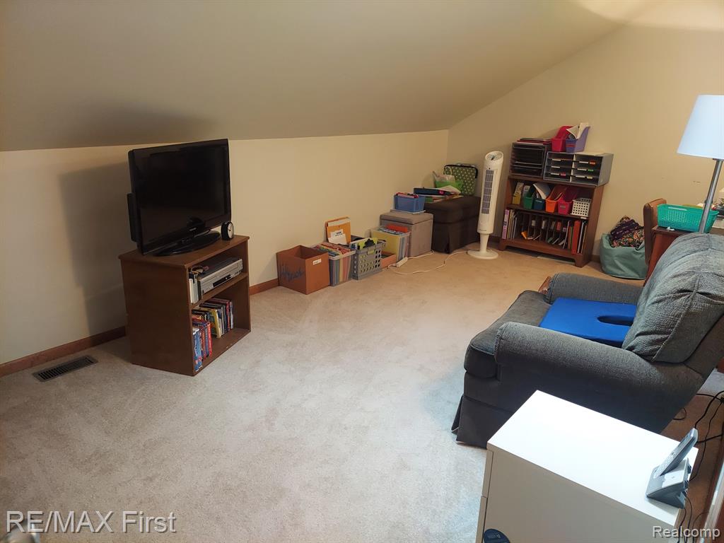 3703 Donley Avenue Rochester Hills, MI 48309 - Photo 22 of 25