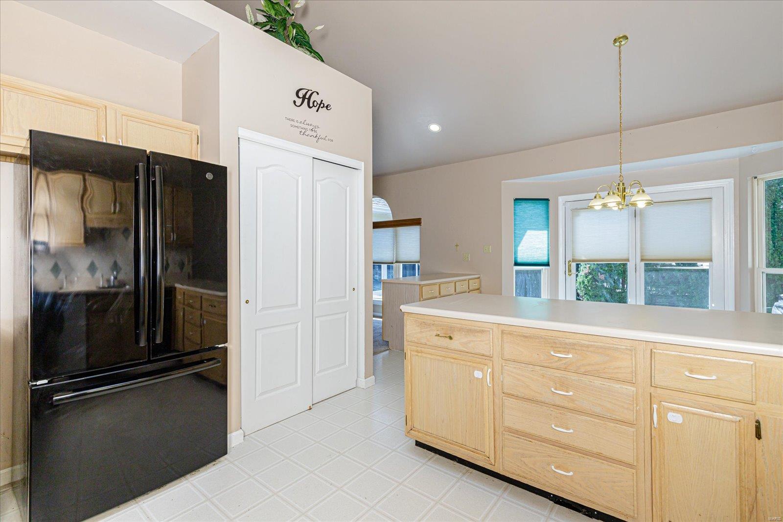 265 Ashdown Forest, Unit 14 Weldon Spring, MO 63304 - Photo 12 of 69 Gallery Image 12