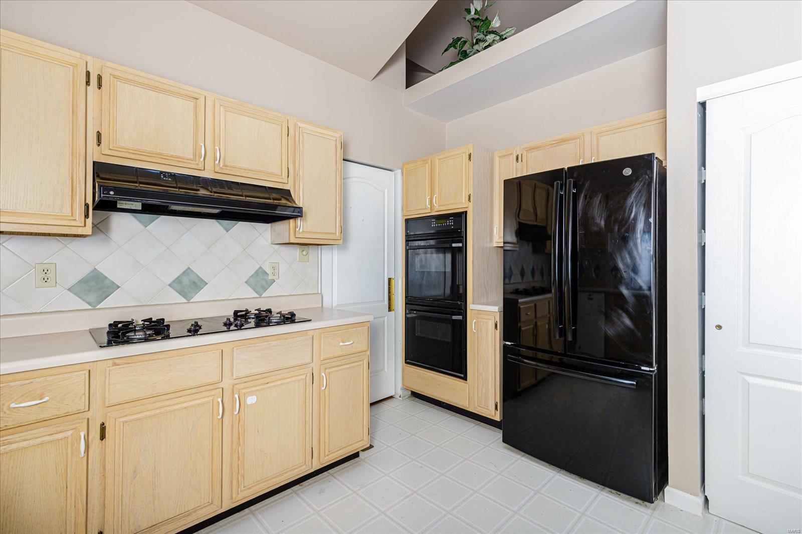 265 Ashdown Forest, Unit 14 Weldon Spring, MO 63304 - Photo 13 of 69 Gallery Image 13