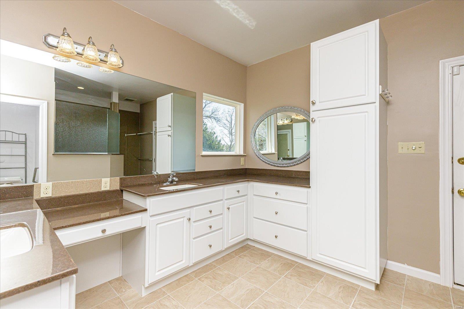 265 Ashdown Forest, Unit 14 Weldon Spring, MO 63304 - Photo 30 of 69 Gallery Image 30