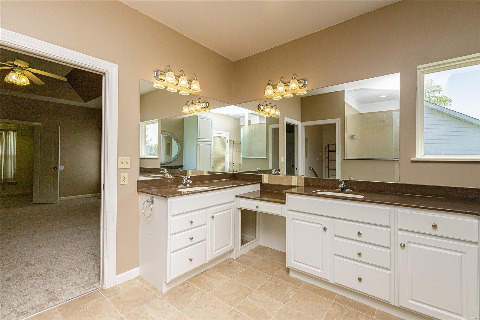 265 Ashdown Forest, Unit 14 Weldon Spring, MO 63304 - Photo 32 of 69 Gallery Image 32