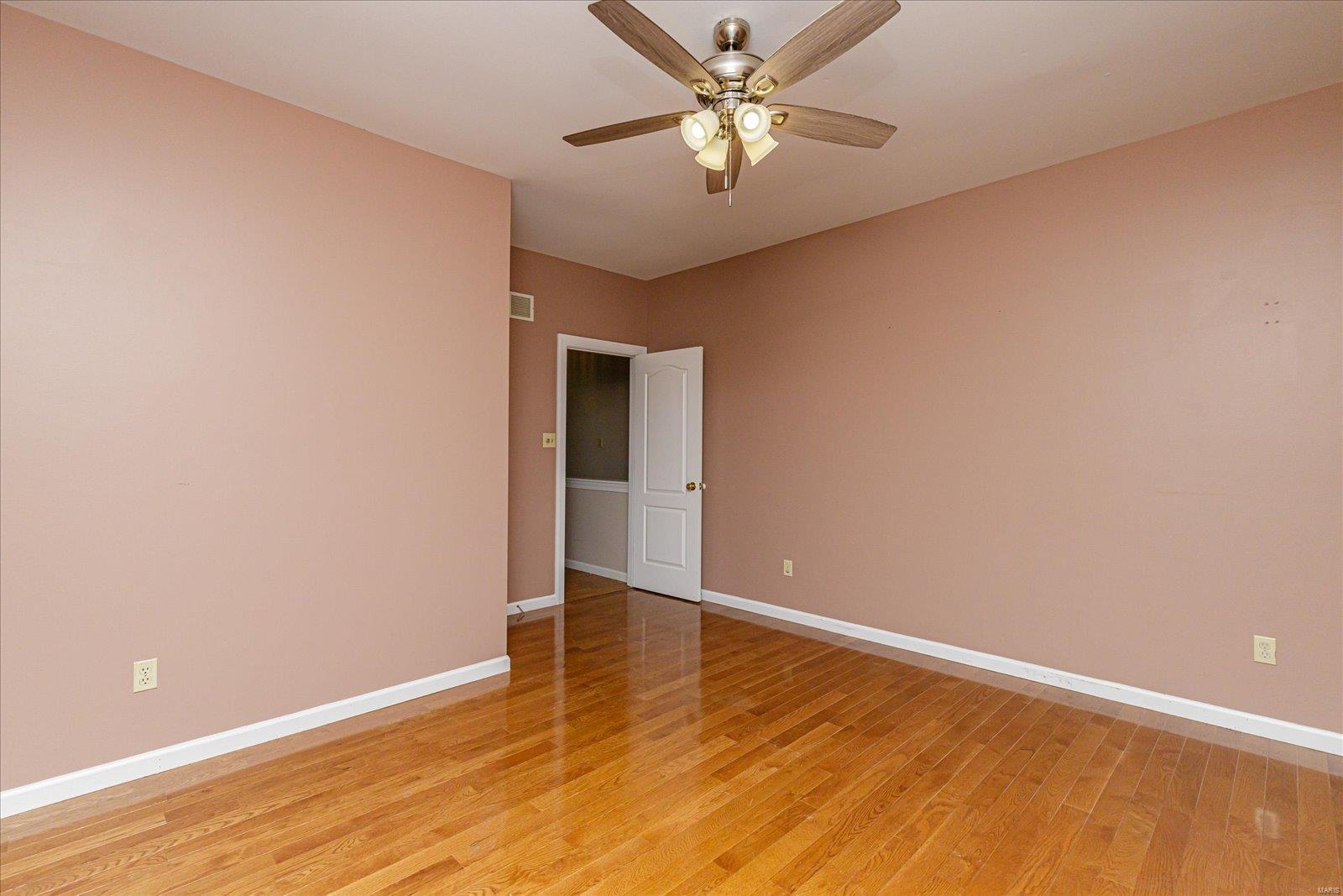 265 Ashdown Forest, Unit 14 Weldon Spring, MO 63304 - Photo 40 of 69 Gallery Image 40