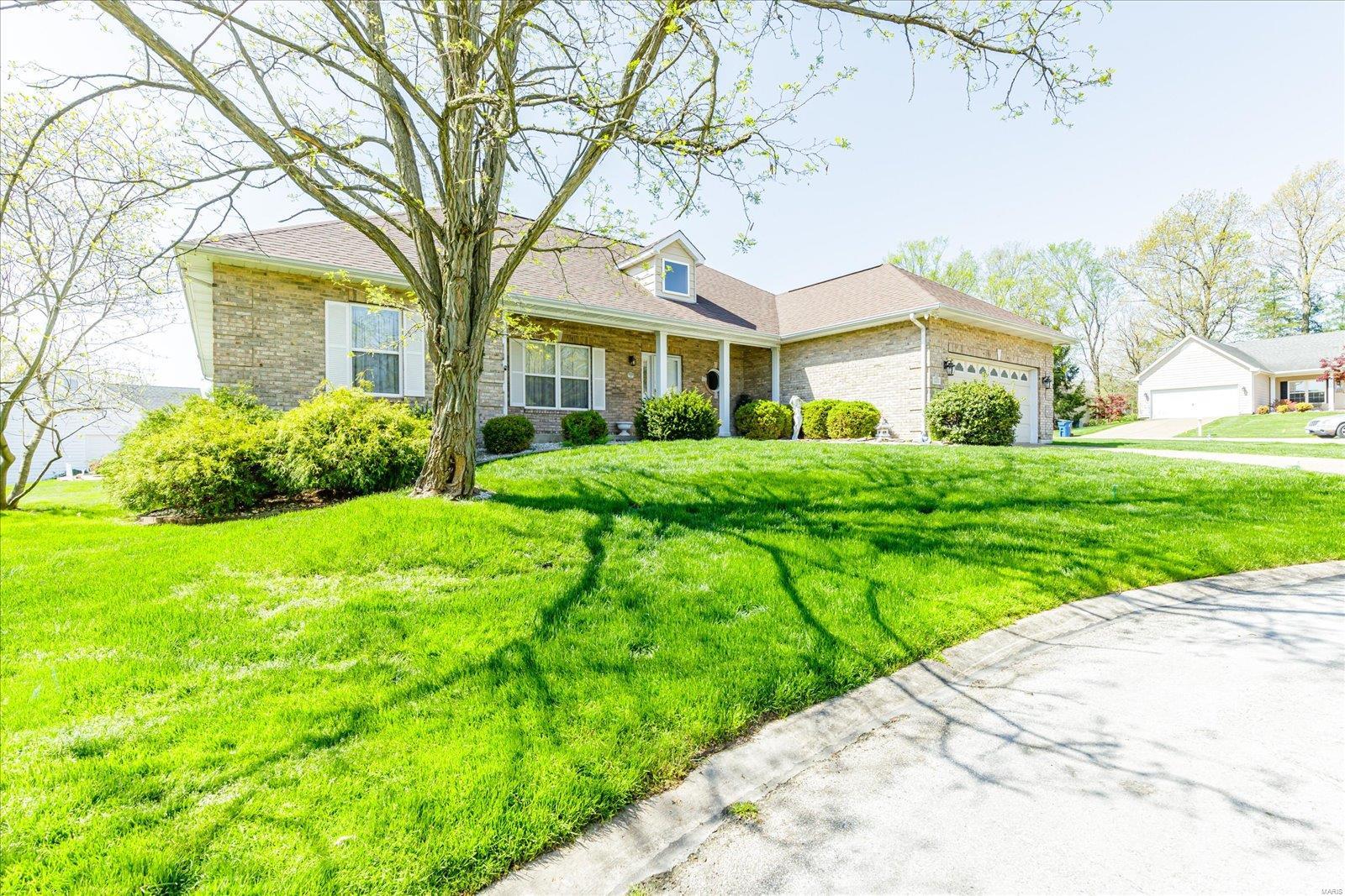 265 Ashdown Forest, Unit 14 Weldon Spring, MO 63304 - Photo 6 of 69 Gallery Image 6