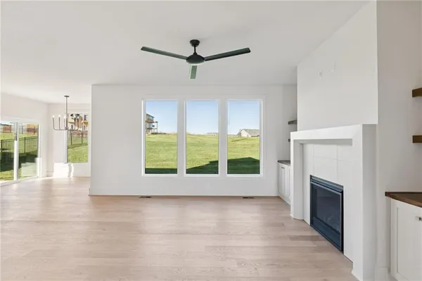 $619,950 | 1916 Longview Drive, Liberty, MO 64068
