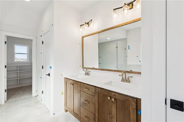 $650,000 | 1916 Longview Drive, Liberty, MO 64068