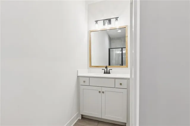 $650,000 | 1916 Longview Drive, Liberty, MO 64068