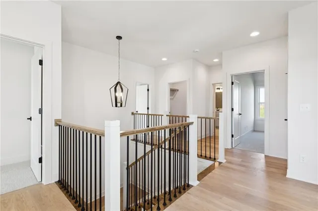 $650,000 | 1916 Longview Drive, Liberty, MO 64068