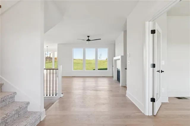 $650,000 | 1916 Longview Drive, Liberty, MO 64068