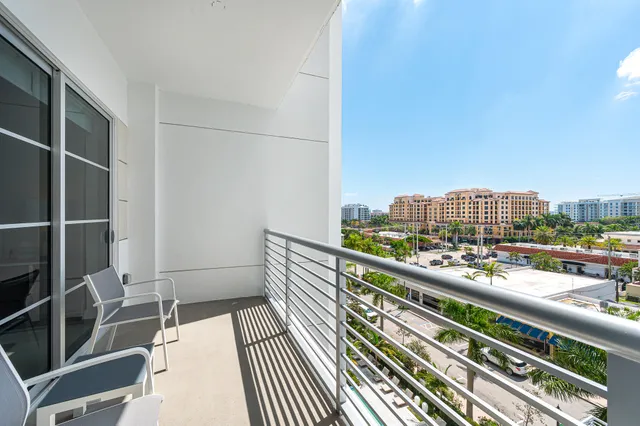 $11,900 | 155 East Boca Raton Road, Unit 614, Boca Raton, FL 33432