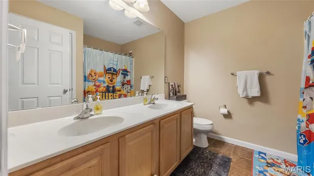 $469,000 | 125 Pine Needle Drive, Wentzville, MO 63385