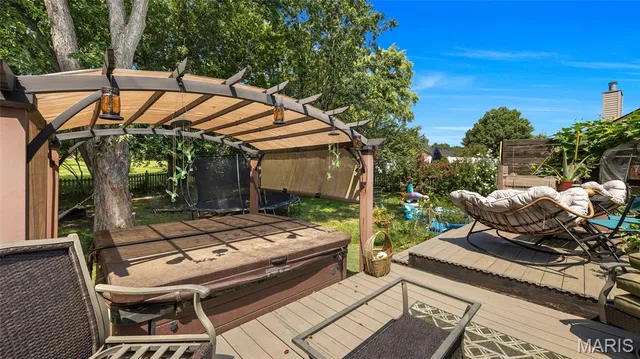 $469,000 | 125 Pine Needle Drive, Wentzville, MO 63385