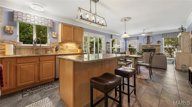 $469,000 | 125 Pine Needle Drive, Wentzville, MO 63385