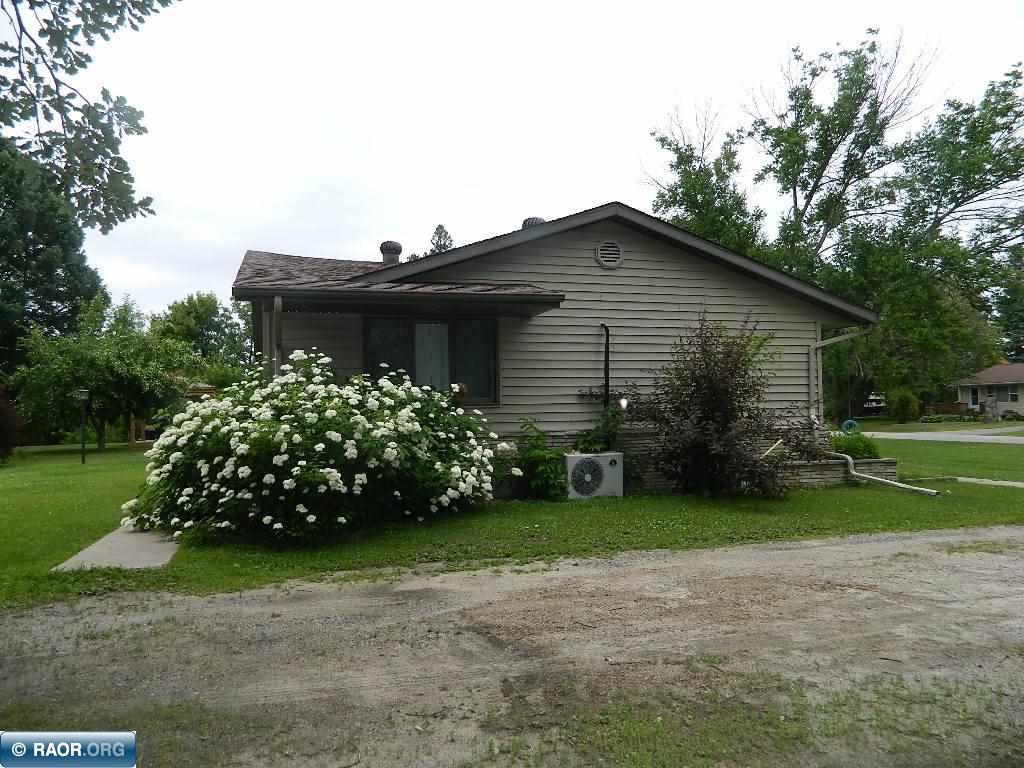 817 McPherson Street Littlefork, MN 56653 - Photo 5 of 30