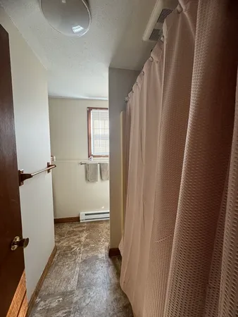 $1,250 | 297 Ashland Avenue, Unit 19, Southbridge, MA 01550