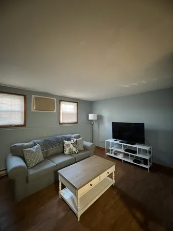 $1,250 | 297 Ashland Avenue, Unit 19, Southbridge, MA 01550