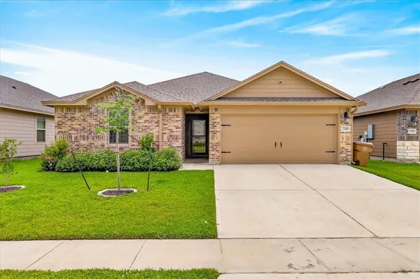 $2,150 | 7749 Bronco Buster Drive, Corpus Christi, TX 78414